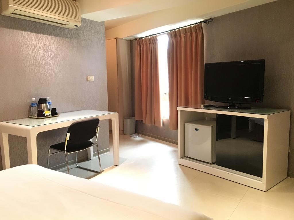 Daylight Hotel Чжунхэ Экстерьер фото